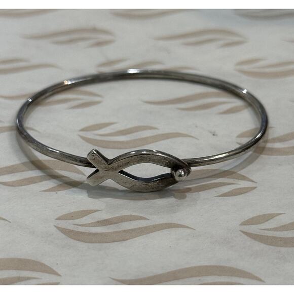 James Avery Retired Ichthus Fish Sterling Silver Hook Bangle Bracelet - Picture 1 of 5